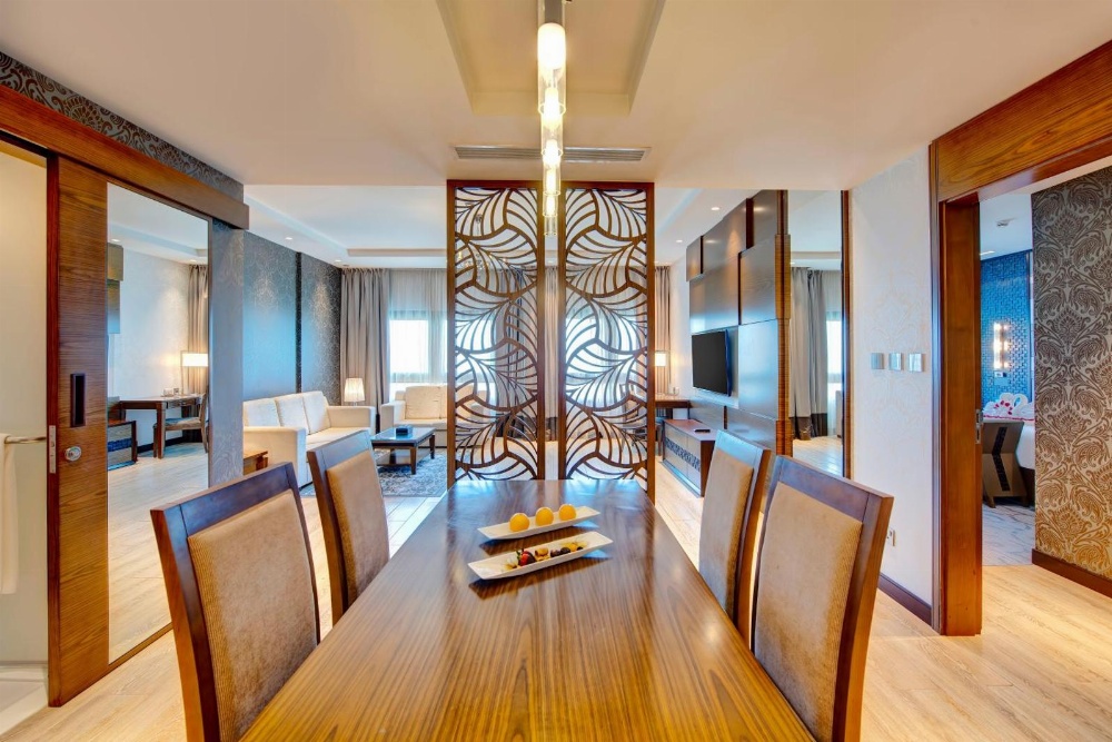 Metropolitan Hotel Dubai